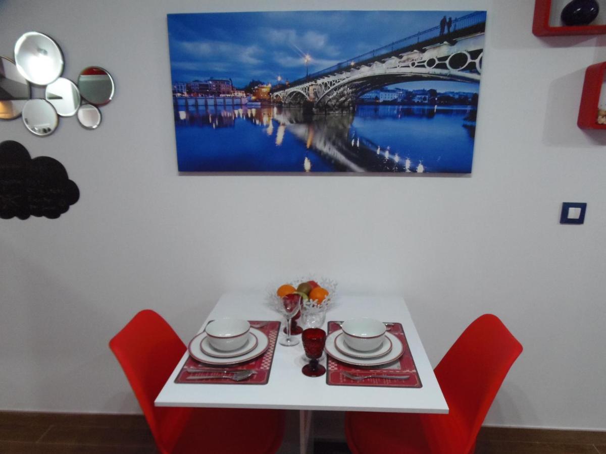 Apartamento En Triana Sevilla Bagian luar foto