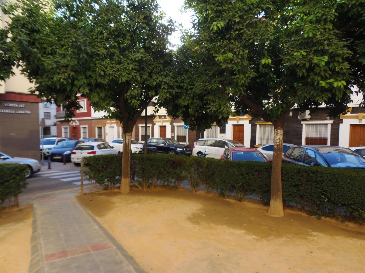Apartamento En Triana Sevilla Bagian luar foto